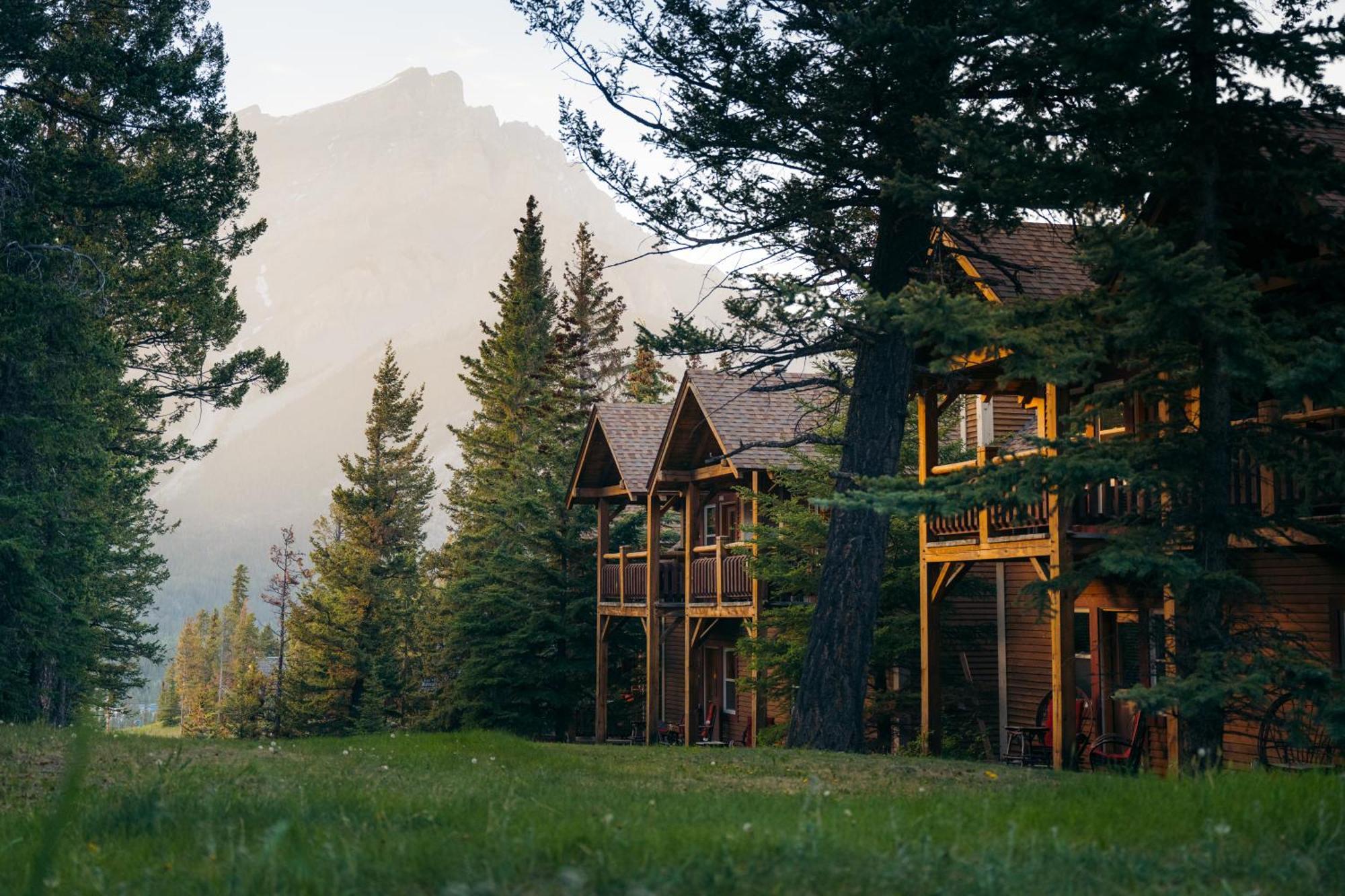 Buffalo Mountain Lodge Banff Exterior foto